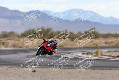 media/Nov-16-2025-Race Pace (Sun) [[8c5fa54630]]/Non Verified Riders (1st 20 Minutes)/5-Turn 15 (110pm)/